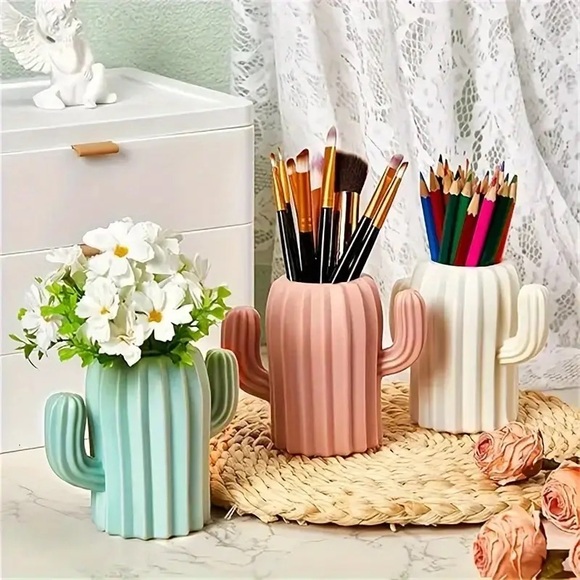 Other - Cactus Shaped Holders Set of 3 in Green, Pink, and White